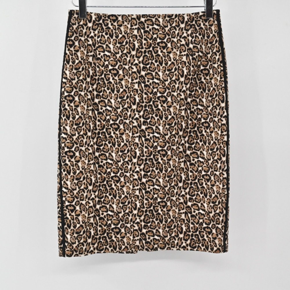WHBM Animal Print Pencil Skirt Size 2 Leopard Cotton Lined Mob Wife Office Siren